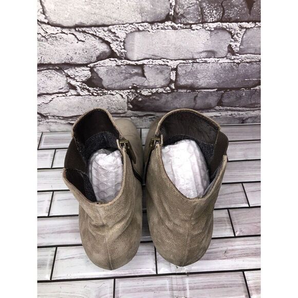 Aquatalia Taupe Suede Leather Side Zip Heel Ankle Booties Women’s Sz 10M US/41EU - Picture 9 of 16
